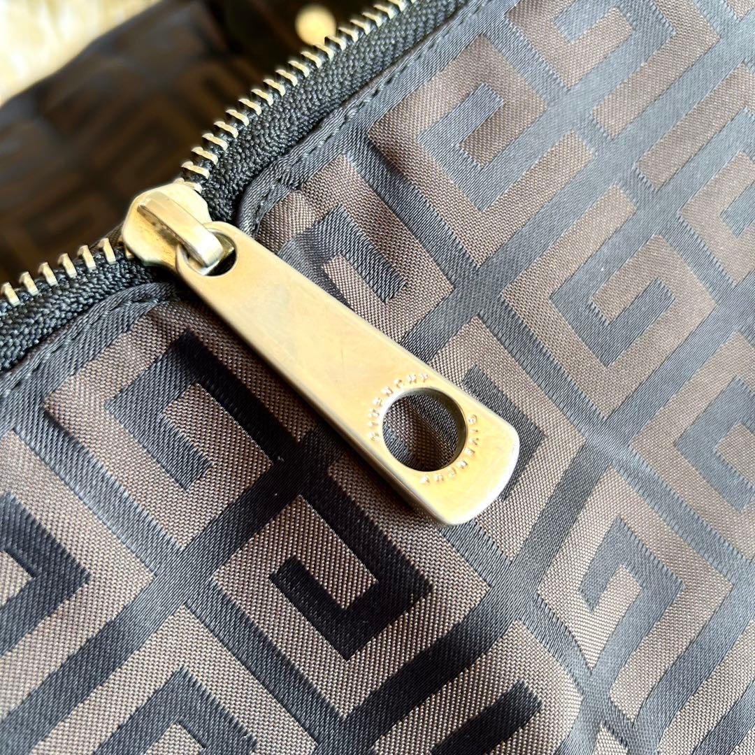 美品✨ジバンシー GIVENCHY ボストンバッグ パッカブル 大容量 総柄