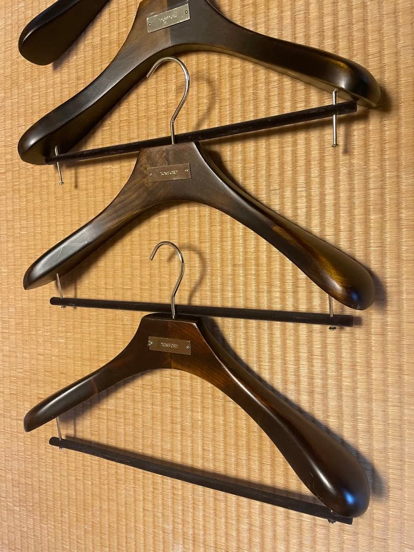 トムフォード　木製ハンガー 6本セット