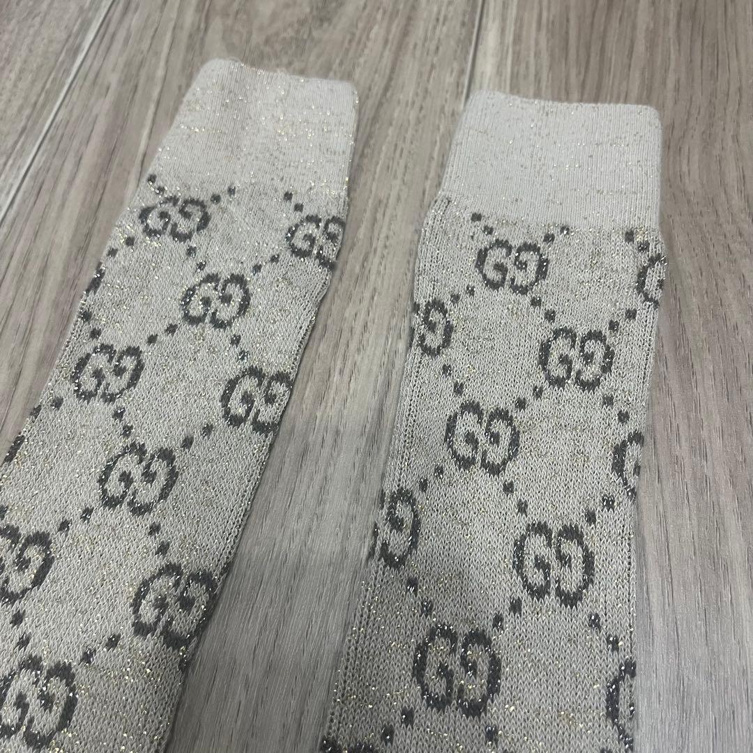 GUCCI GGロゴ ベージュラメソックス