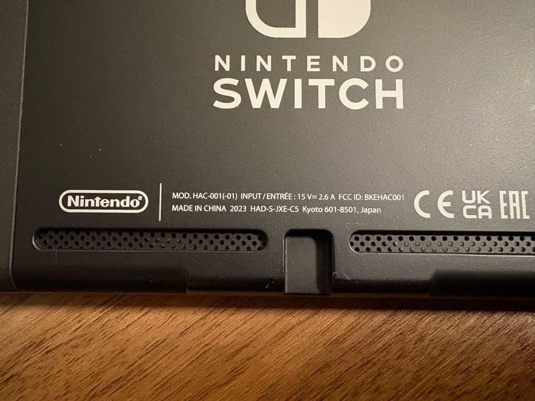 Nintendo Switch 本体 スリムハードケース 32Gbメモリーカード