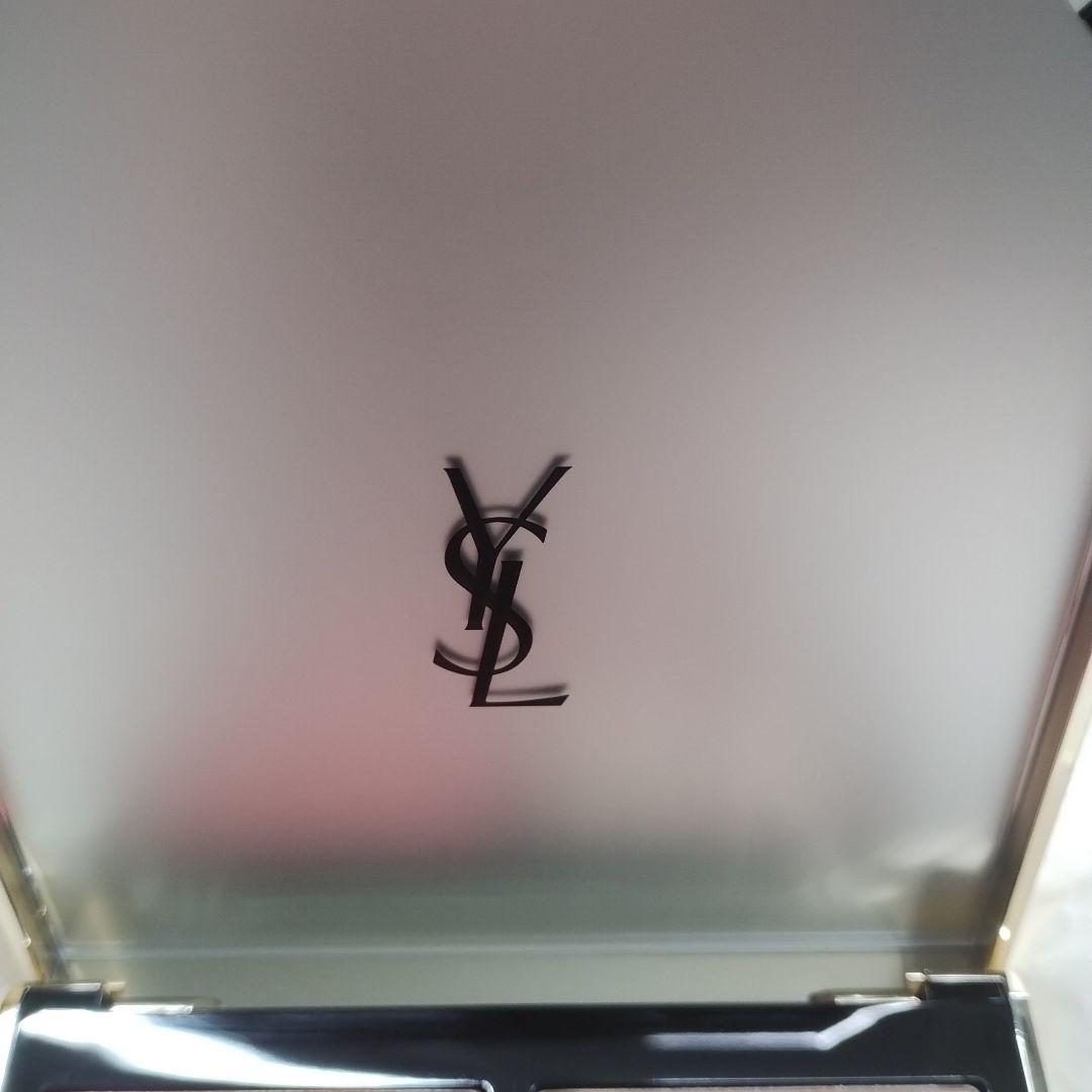 新品未使用 限定品 イブサンローランクチュールフェイスパレット
