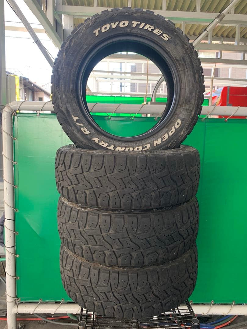 215/65R16C 109/107Q トーヨー オープンカントリーR/T
