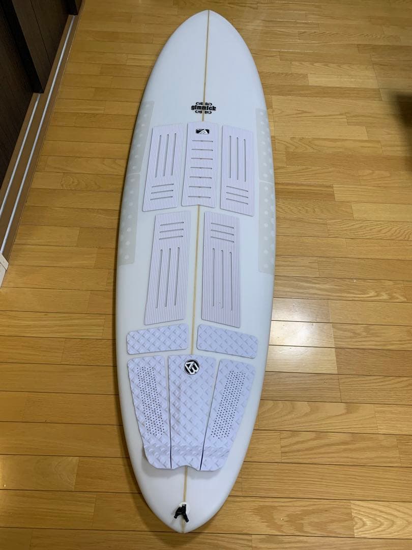 【美品】ギミック カルマモデル6'4 ミッドショートボード ツイン 送料無料