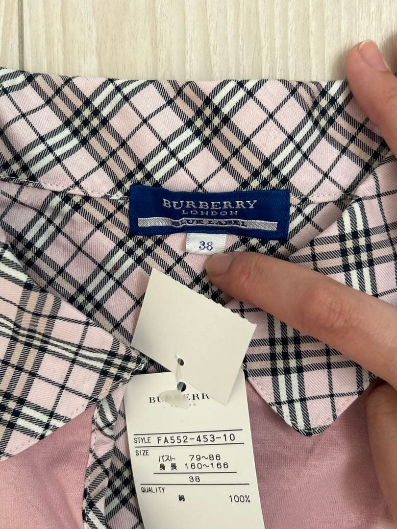 【詩織シオリ】BURBERRY BLUE LABEL Tシャツ ポロシャツ