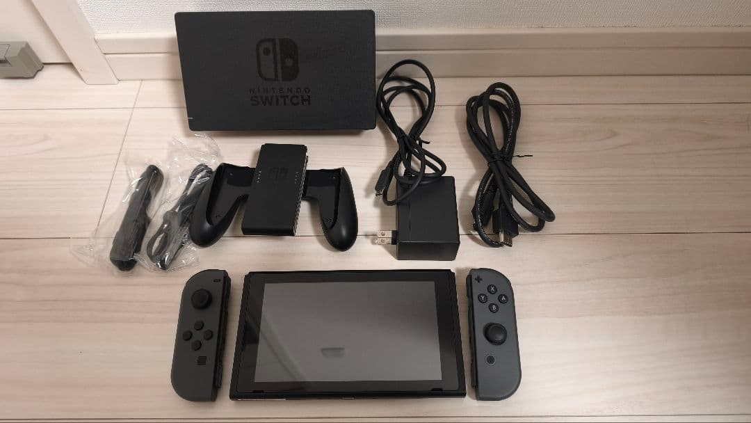 Switch グレー 新型 ポータブルUSBハブスタンド 任天堂 スイッチ