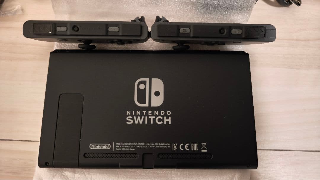 Switch グレー 新型 ポータブルUSBハブスタンド 任天堂 スイッチ