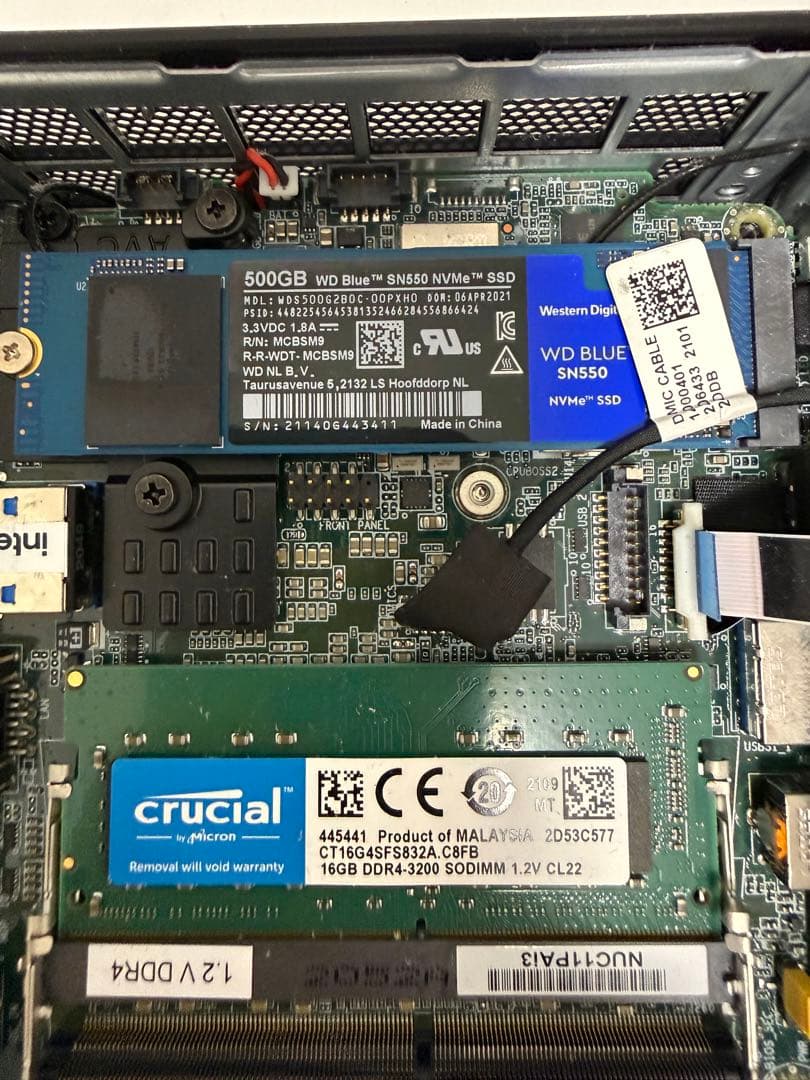 Intel NUC 11 i3 ミニPC NUC11PAHi3