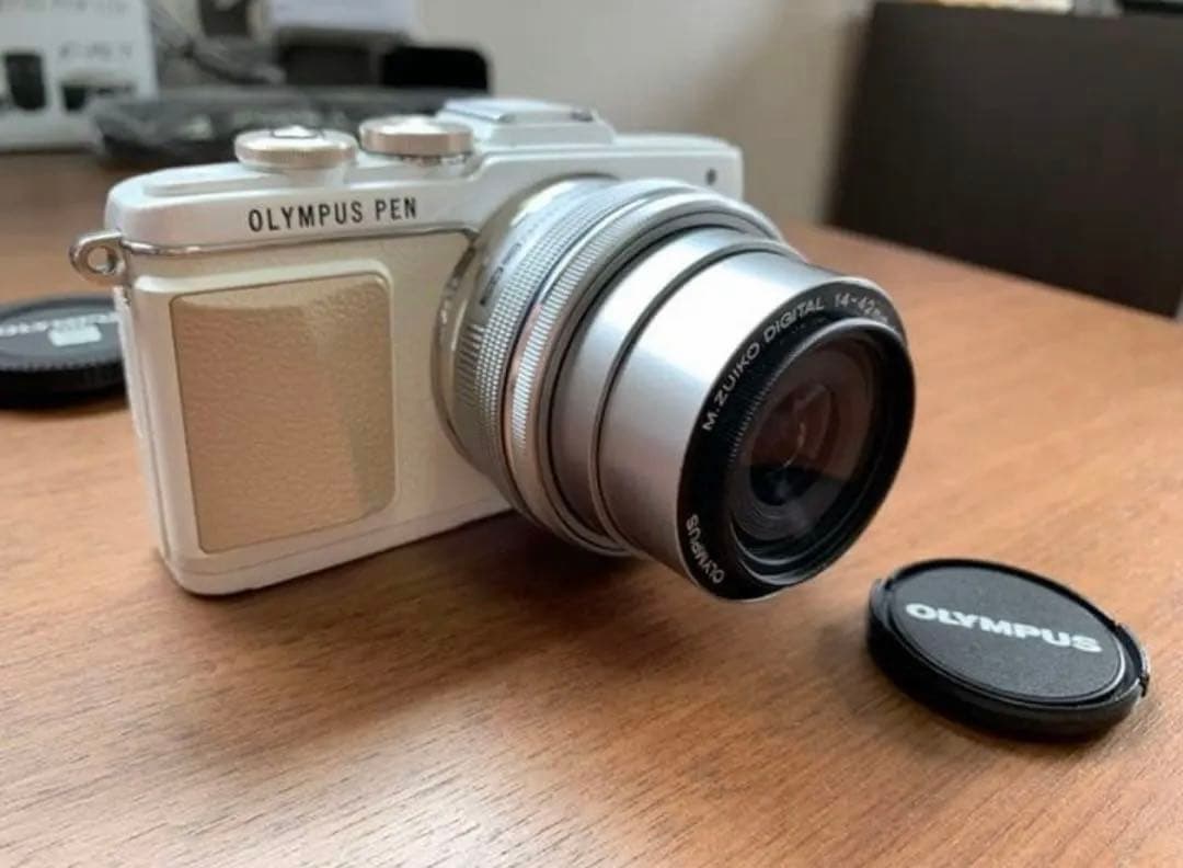 【値下げ中】OLYMPUS E-PL7♡お得セット