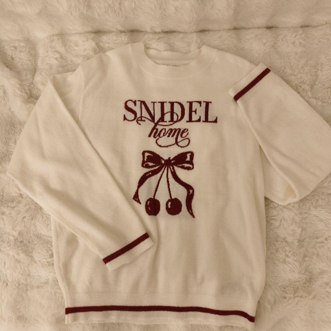 SNIDEL  チェリーシリーズ ニットセットアップ ルームウェア