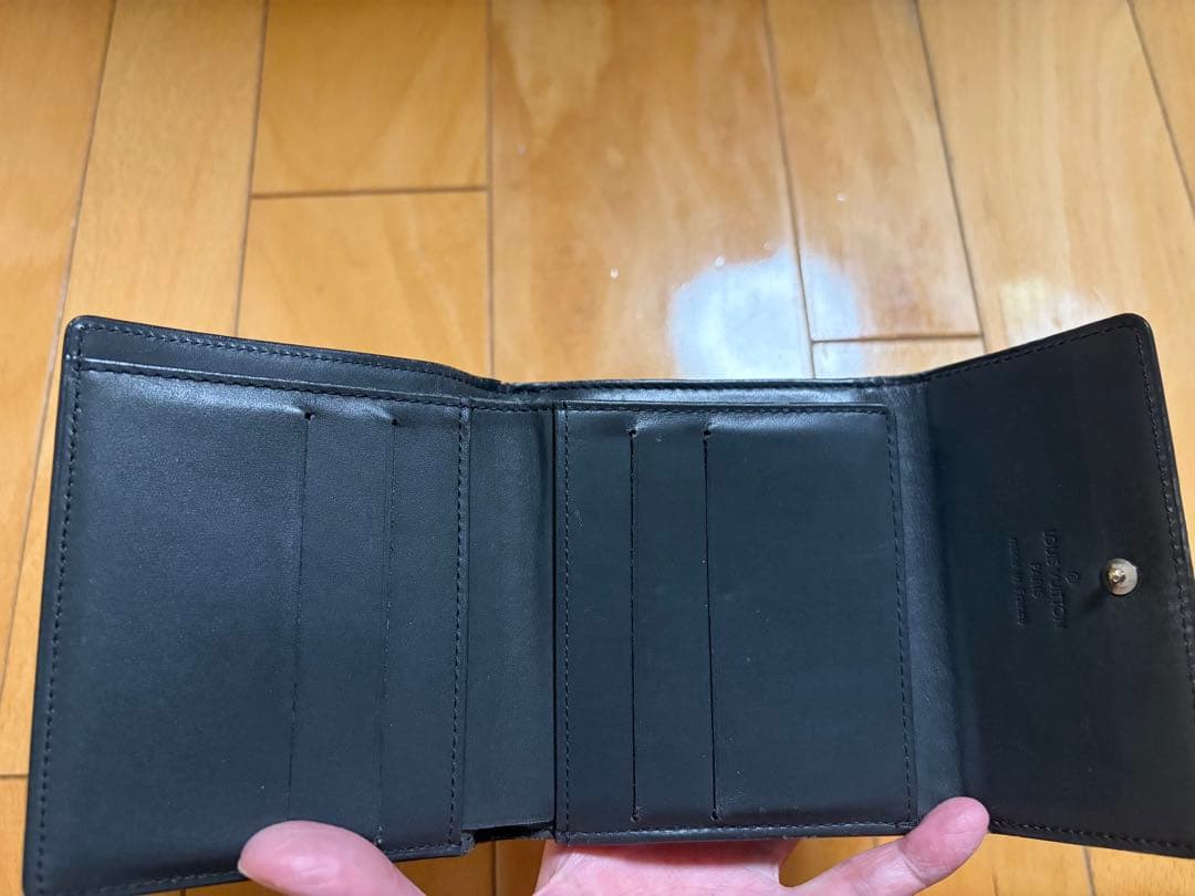 ルイヴィトン　モノグラムマットポルトモネビエカルトクレディ　ダブルホック折財布