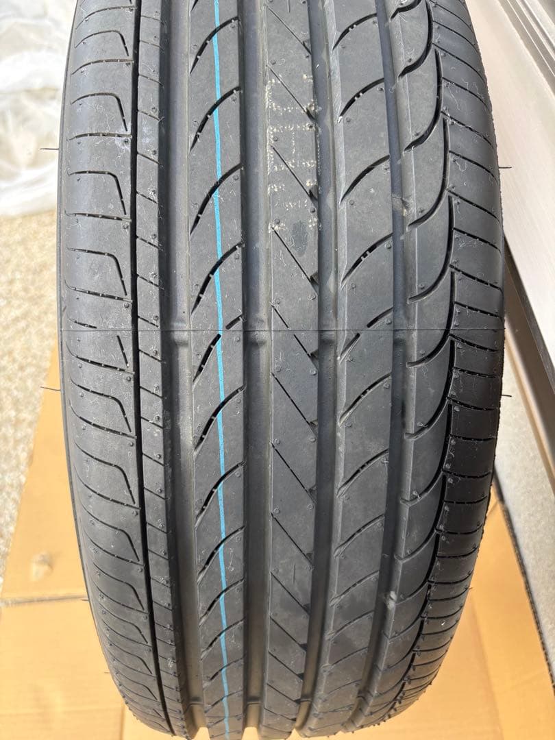 ステップワゴンRP6 16インチ　タイヤ　4本セット(2本分の値段)ホイールなし