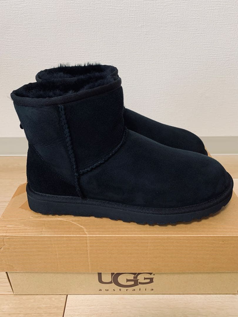 アグ UGG ムートンブーツ W CLASSIC MINI ブラック 25cm
