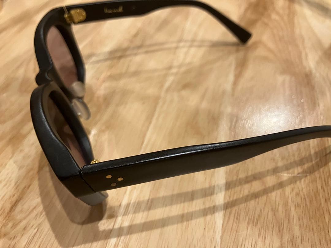 小物 bond eyewear