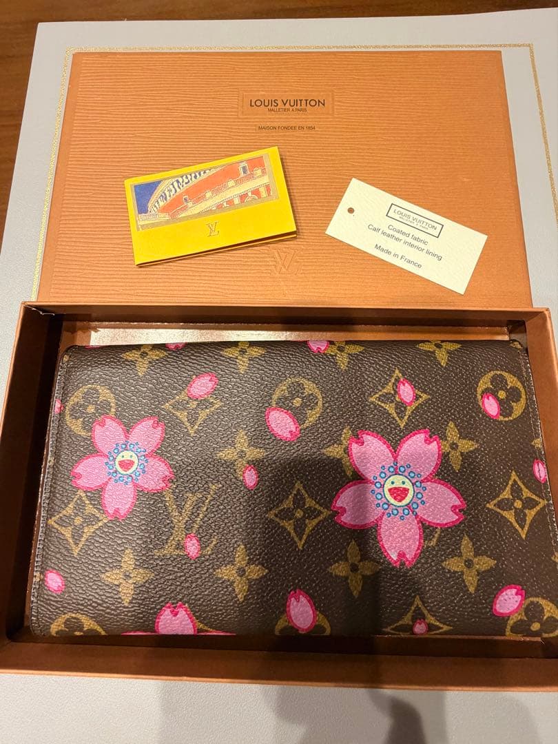 LOUIS VUITTON ルイヴィトン 村上隆 長財布　チェリーブロッサム