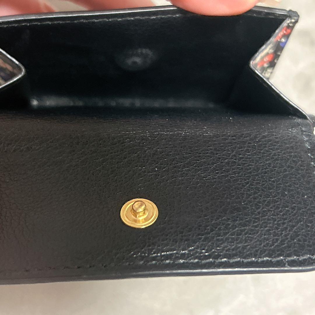 美品　Miu Miu 花柄 三つ折り財布　ミニ　ウォレット　コンパクト　ブラック