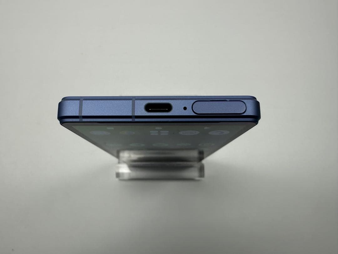 美品 SONY Xperia 5 V docomo ブルー 画面不良なし