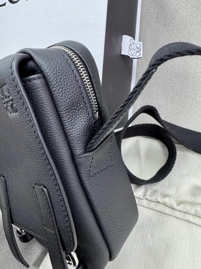 美品 ミリタリークロスボディXS ショルダーバッグ