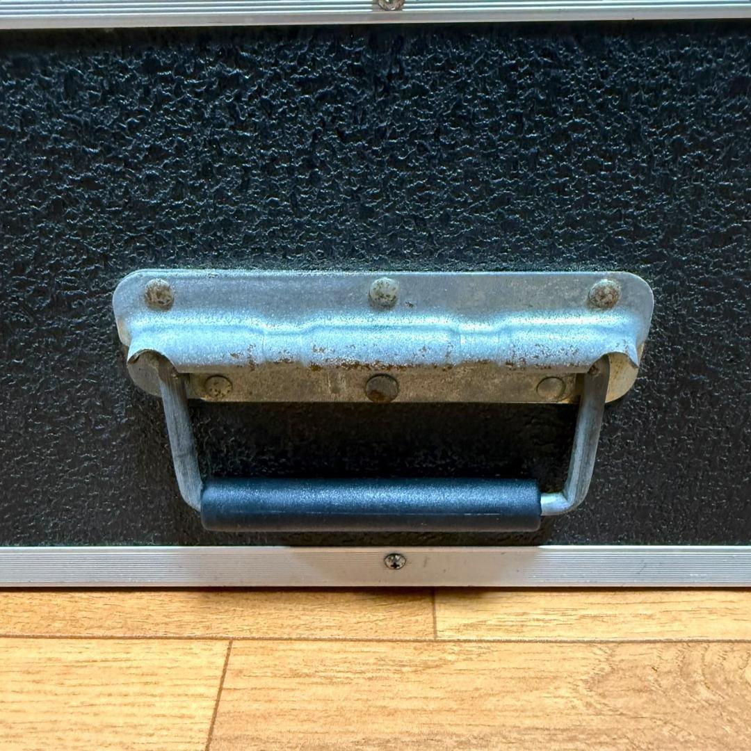 B 4Uラックケース 内寸 38×48×18 cm 外寸 50×50×20 cm