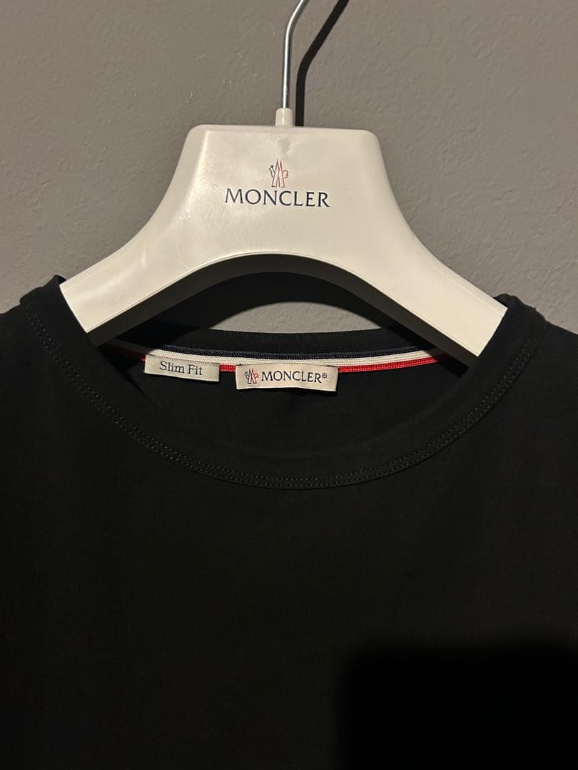 MONCLER ブラック Tシャツ M