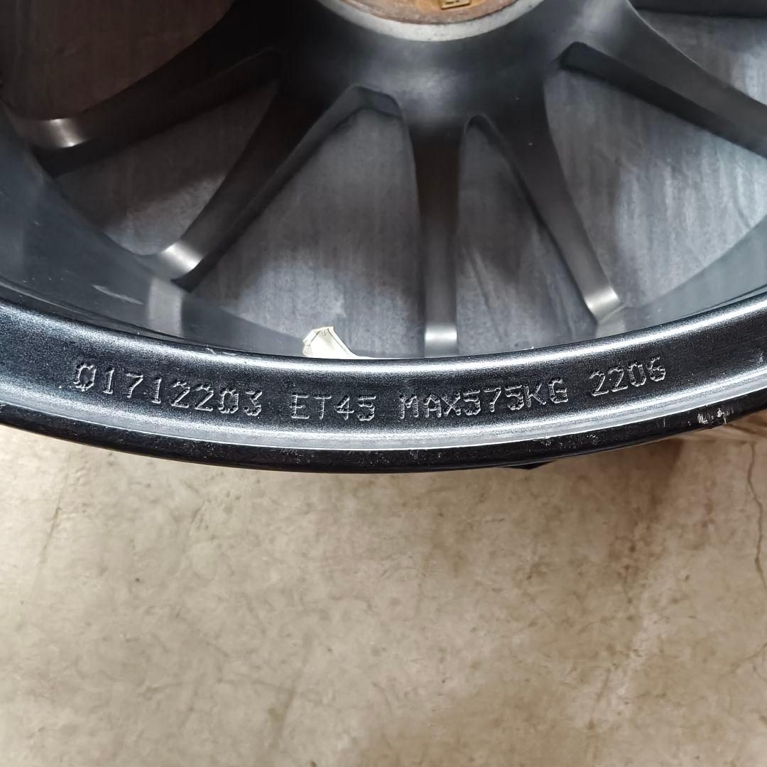OZ Racing Ultraleggera 18インチ 8J+45 5H 4本