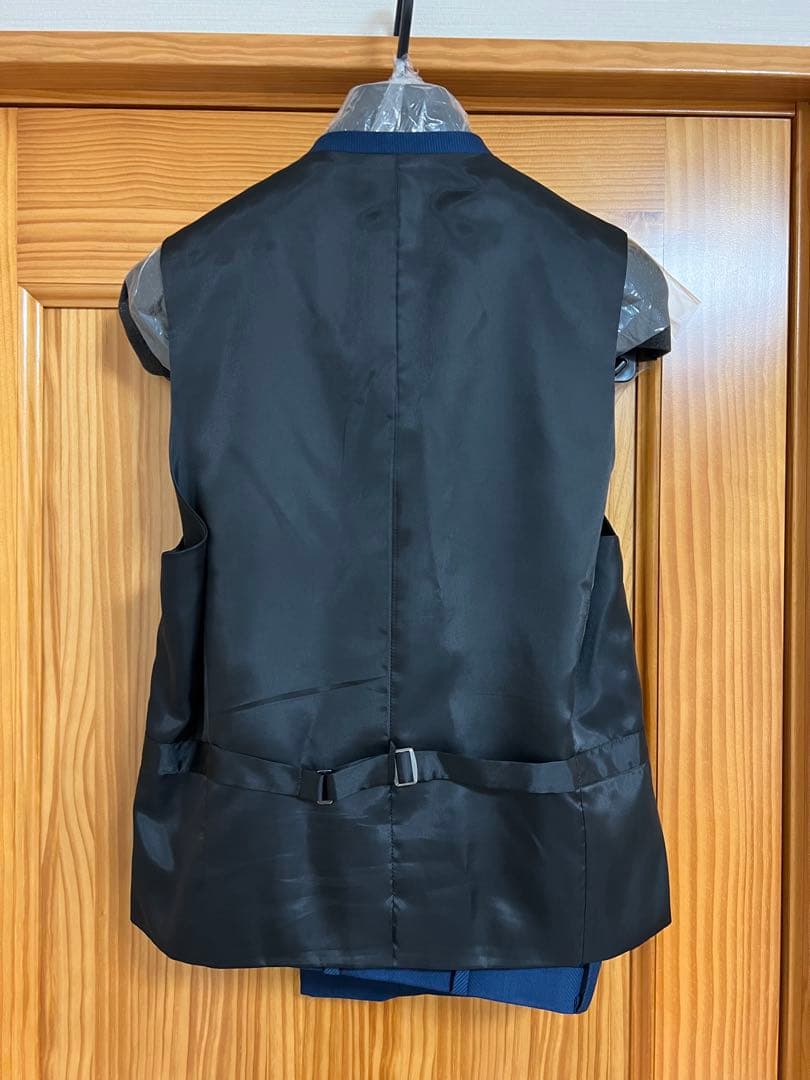 ブラックレーベル　ROEBUCKブルーソリッド3ピーススーツ