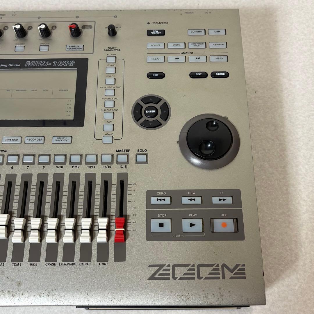 ZOOM MRS-1608 マルチトラックレコーダー