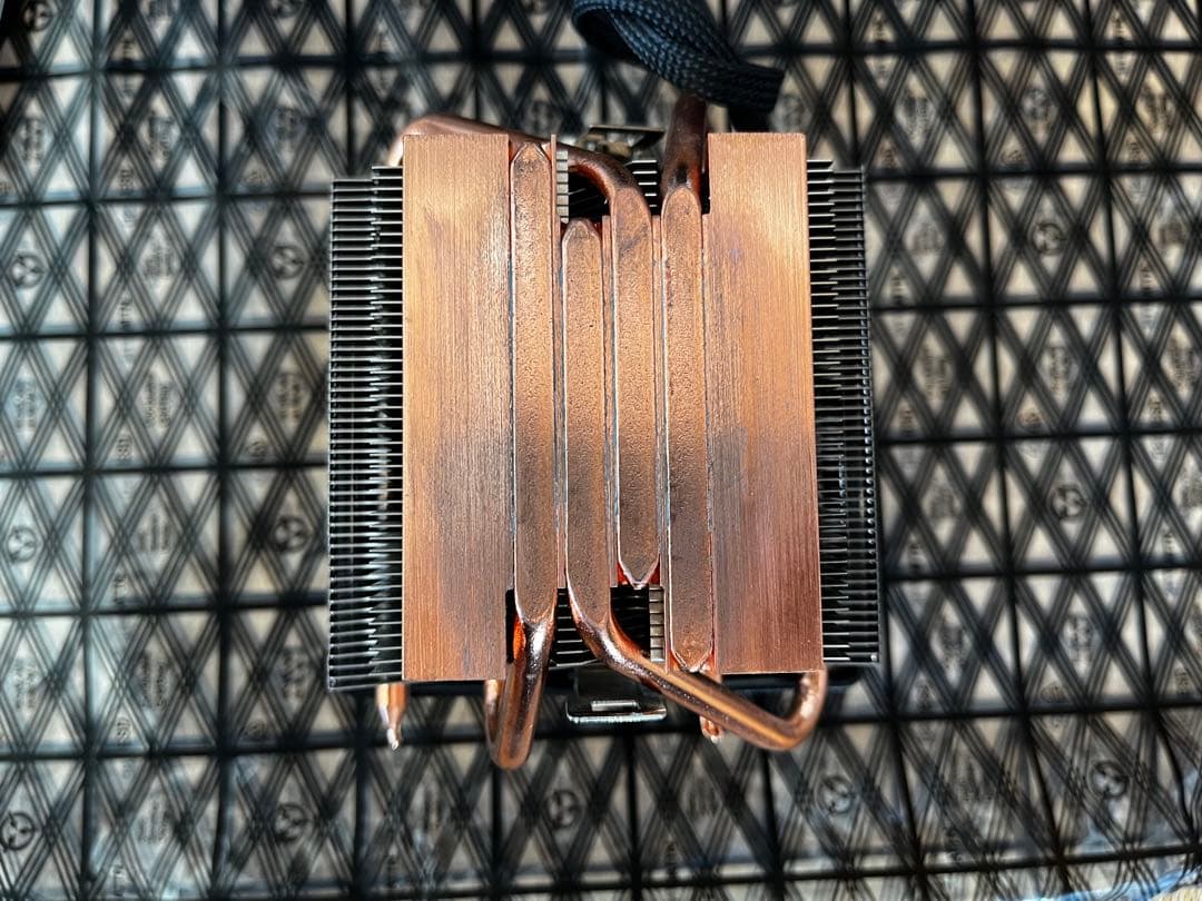 パ*ダ様 ryzen 7 3700x b450M-A DDR4 16GB クーラ