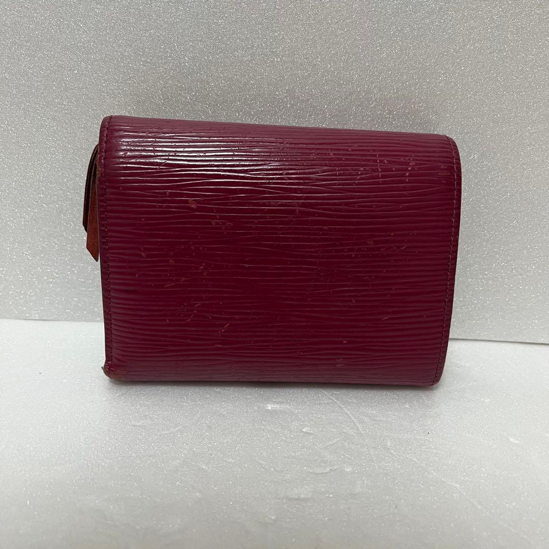 ルイヴィトン　エピ　フューシャ　ヴィクトリーヌ　財布　M62171