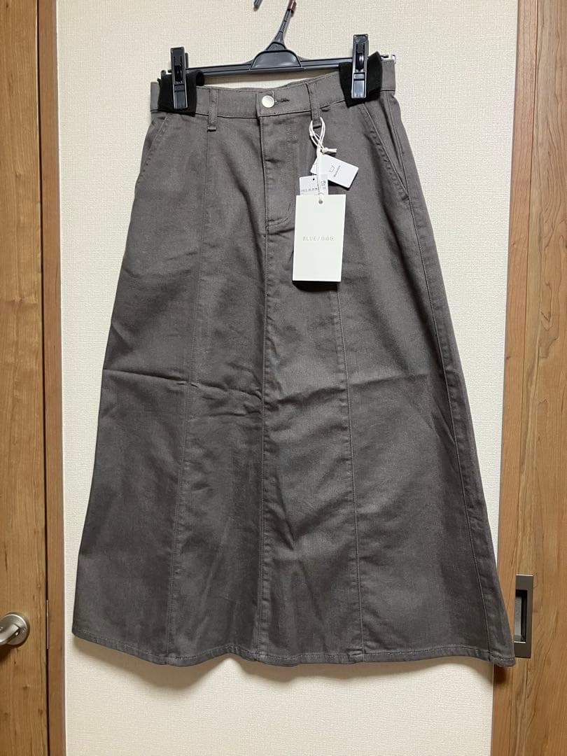 自由区　ウスカルデニムスカート 38 新品
