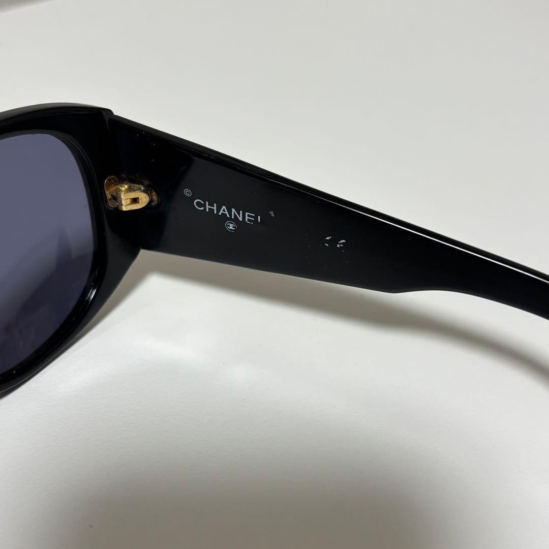 CHANEL ブラック サングラス スクエア型