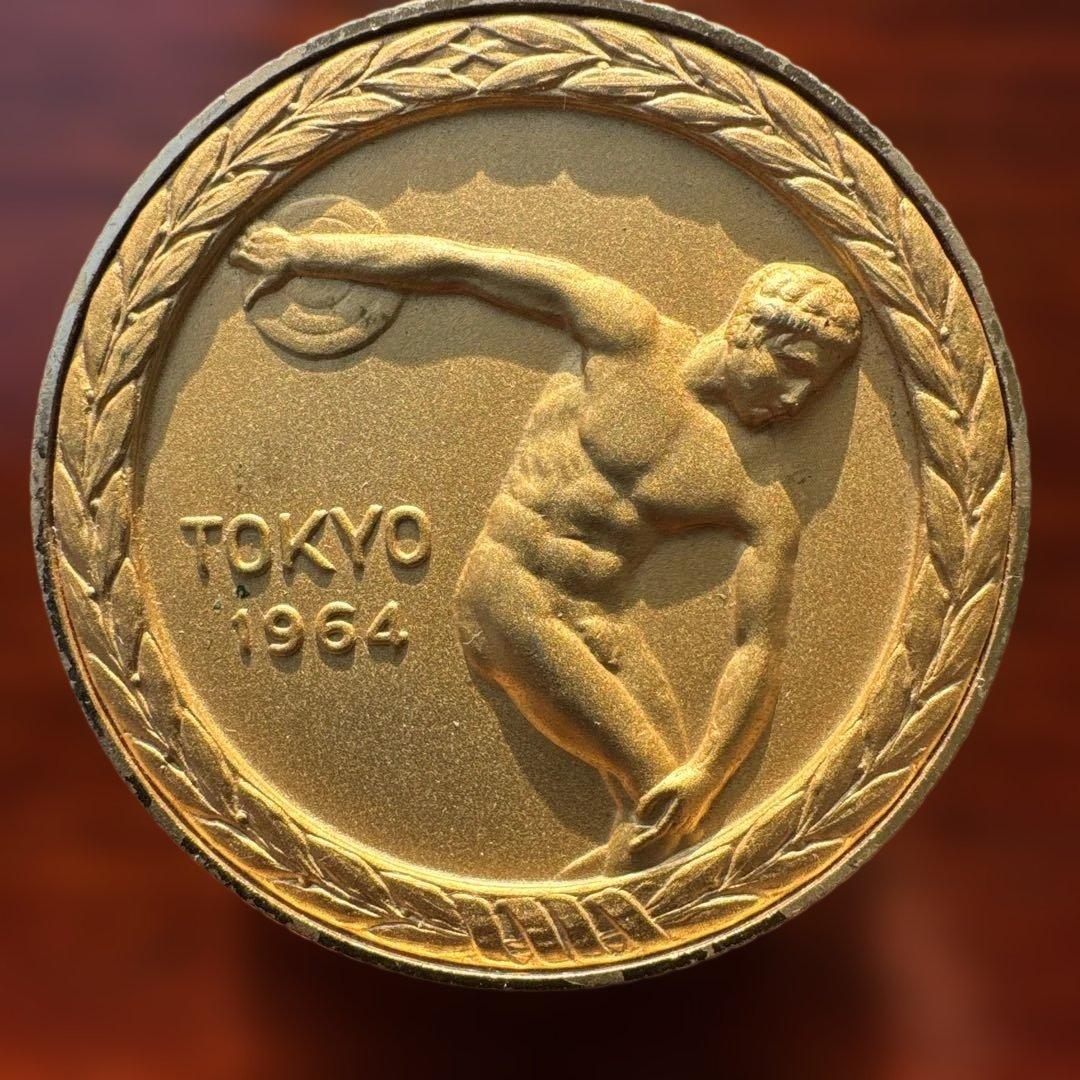 SEIKO東京オリンピック1964年製メダル型置時計