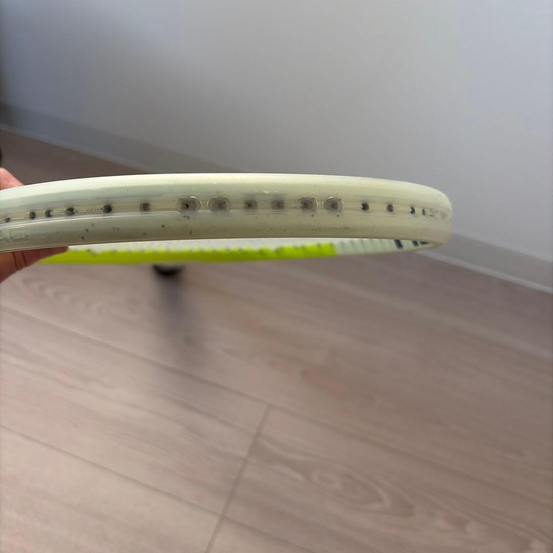 HEAD EXTREME MP ラケット　グリップ2