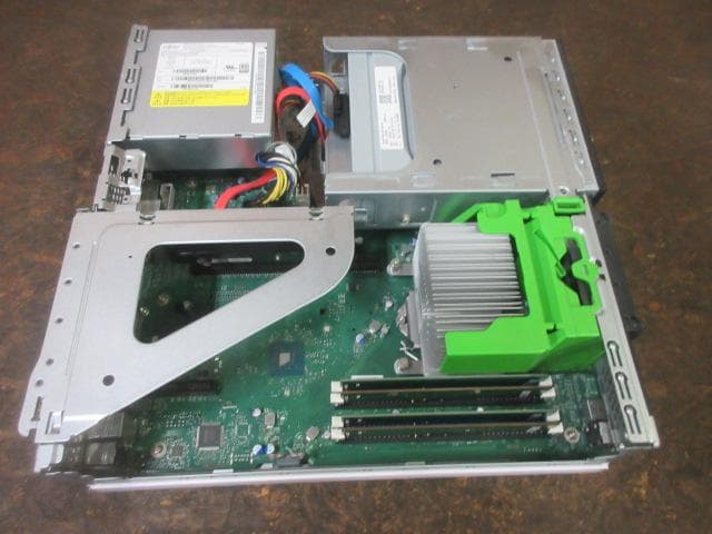5★送料込★ 富士通 ESPRIMO D588/VX デスクトップPC ジャンク