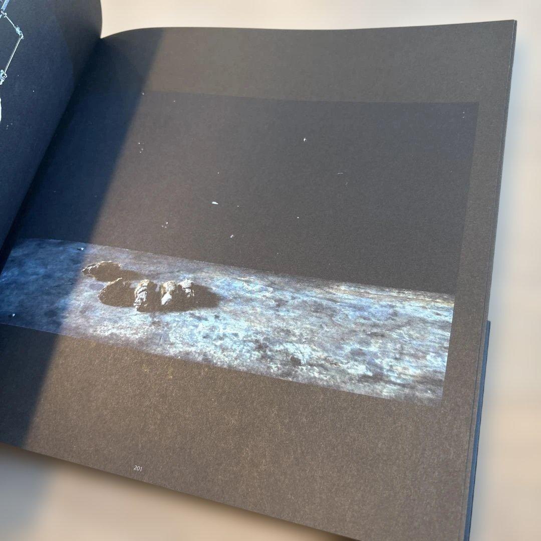 アート・デザイン・音楽 SOME/THINGS MAGAZINE ISSUE 002
