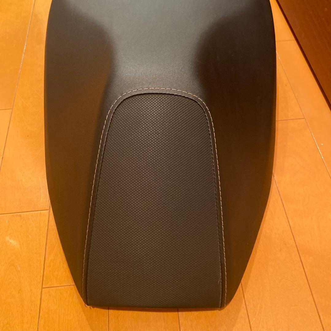 PCX Jf81 純正シート
