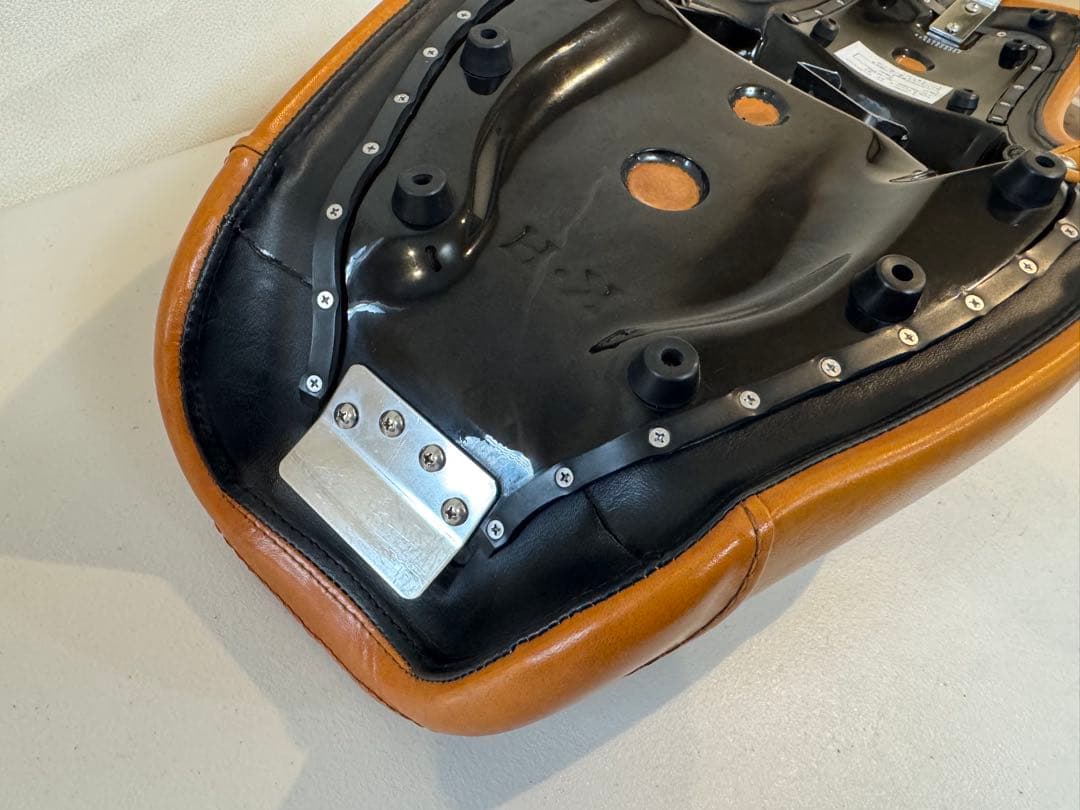 Ｋ＆Ｈ　人気　キング＆クイーン　シート　スポーツスター XL 1200 883