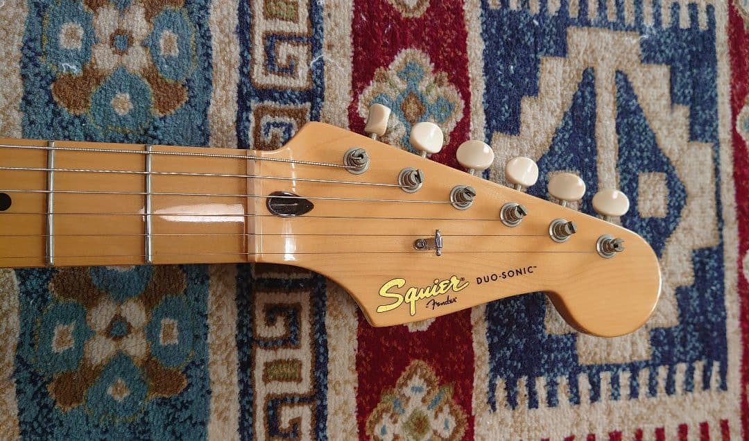 Squier by Fender Duo Sonic 改造あり
