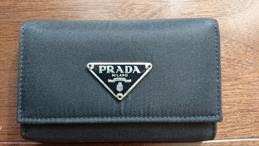 PRADA 　革財布　ナイロンキーケース　ブラック