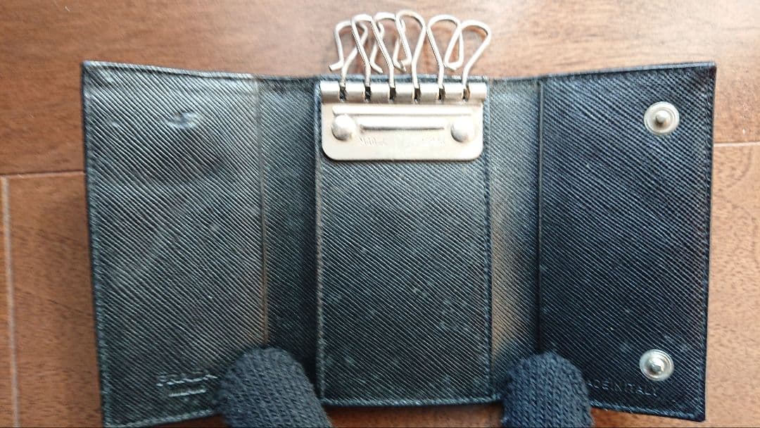 PRADA 　革財布　ナイロンキーケース　ブラック