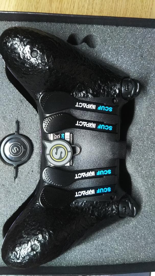 美品 SCUF IMPACT ネブラ柄 スカフ インパクト PS4