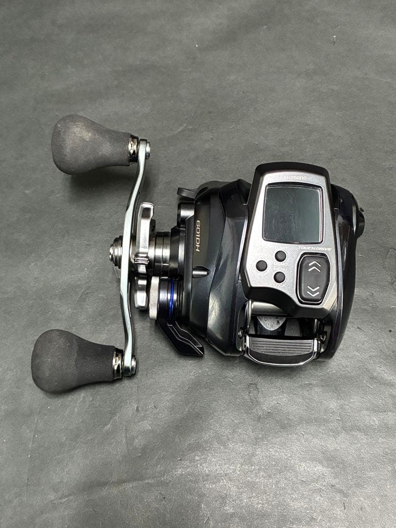 24フォースマスター 601DH 39km.88h キレイです 左ハンドル