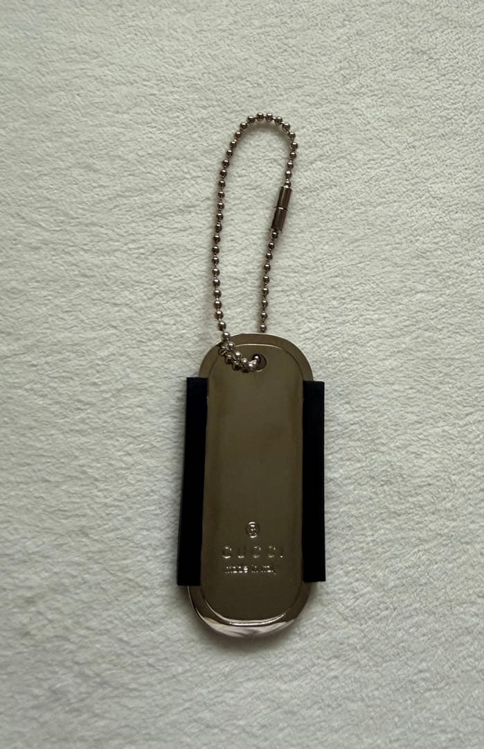 gucci シルバー ドッグタグ ネックレス
