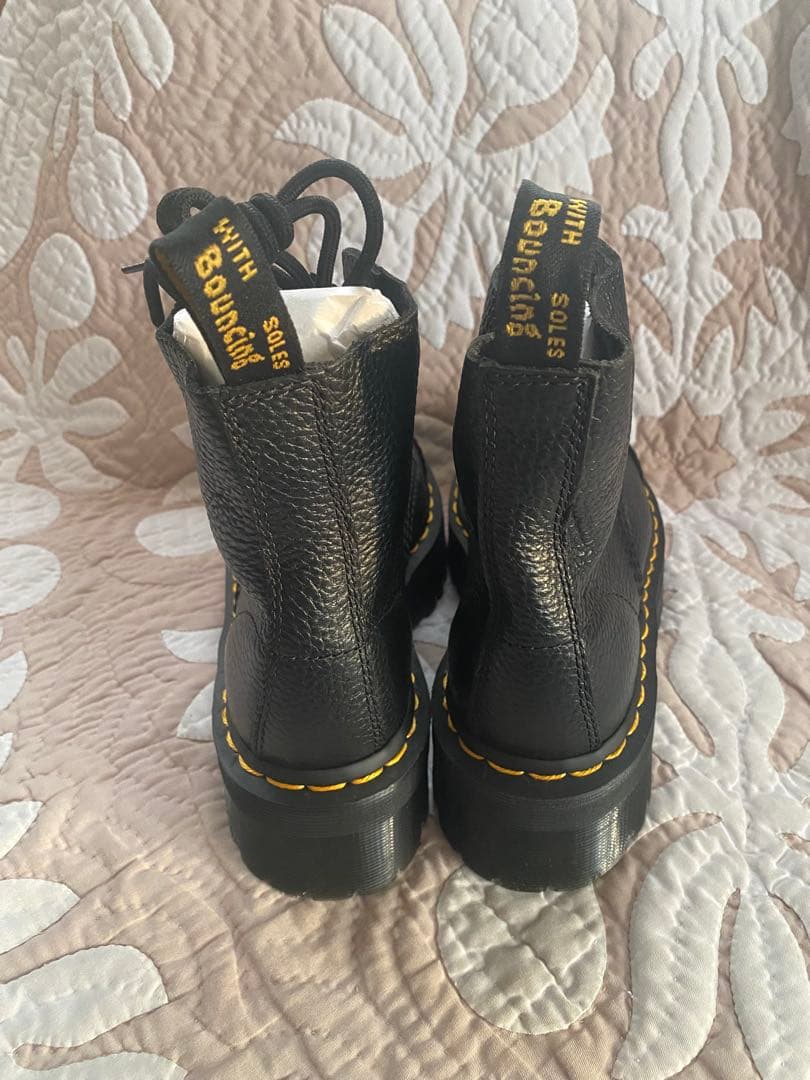 新品未使用Dr. Martens ブラックジッパーブーツ