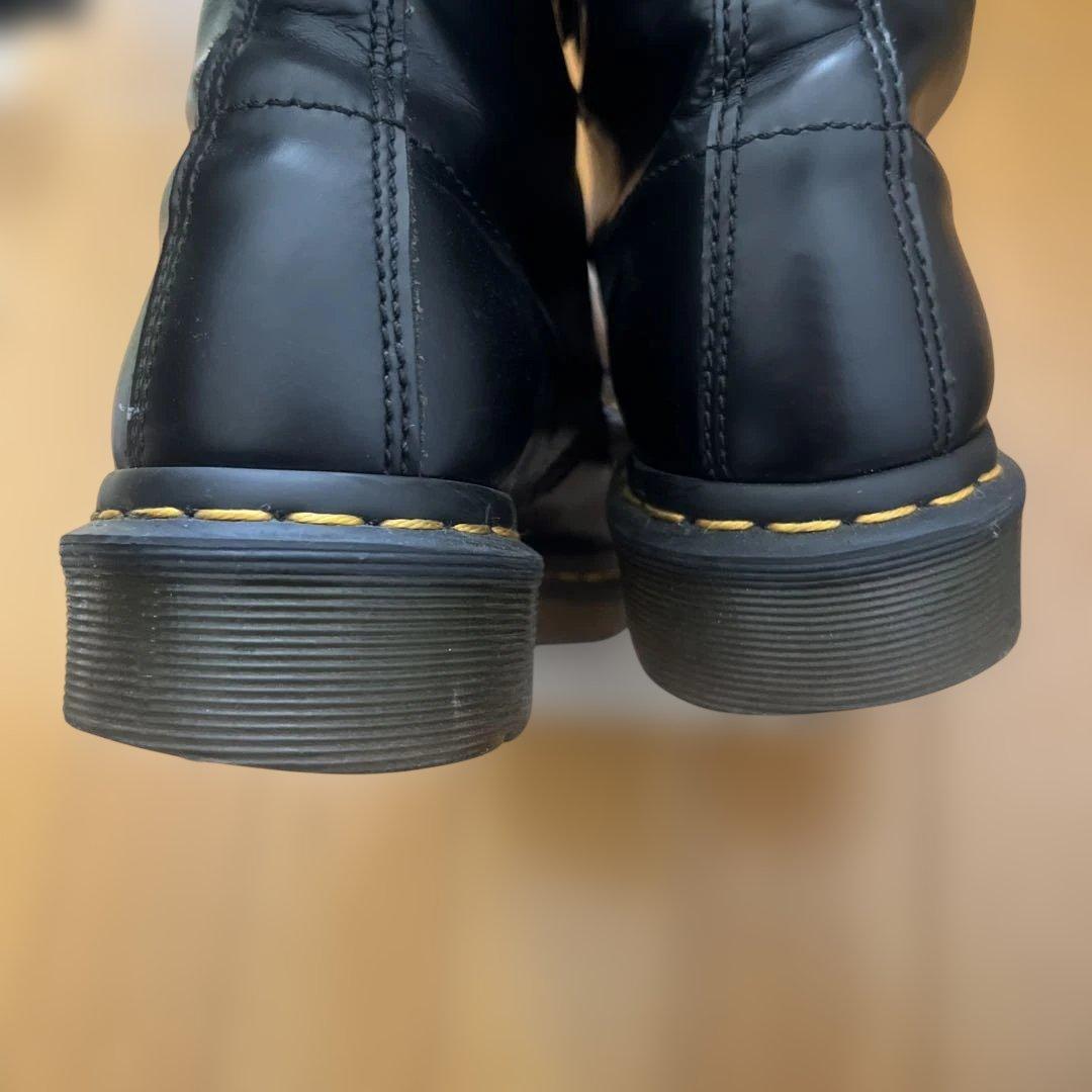 Dr. Martens ドクターマーチン　ブラック 8ホール　ブーツ