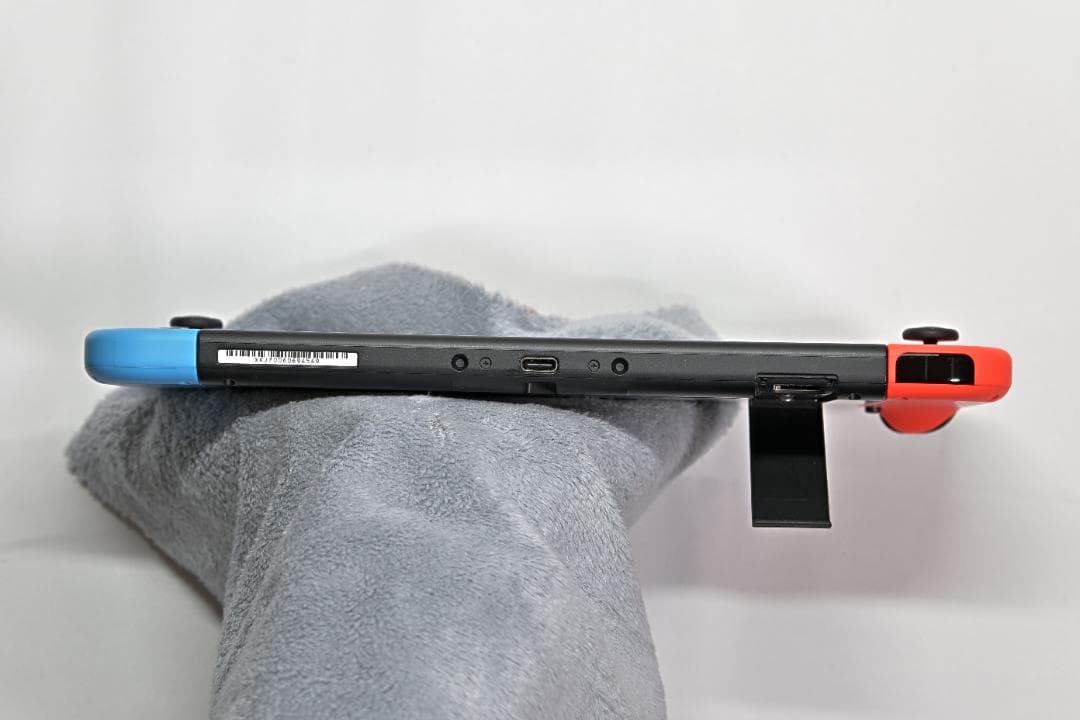 【美品・全付属品】Nintendo Switch 本体 赤青 Joy-Con