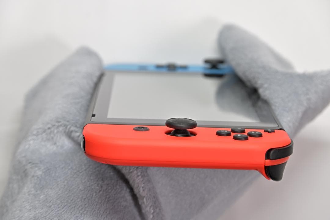 【美品・全付属品】Nintendo Switch 本体 赤青 Joy-Con