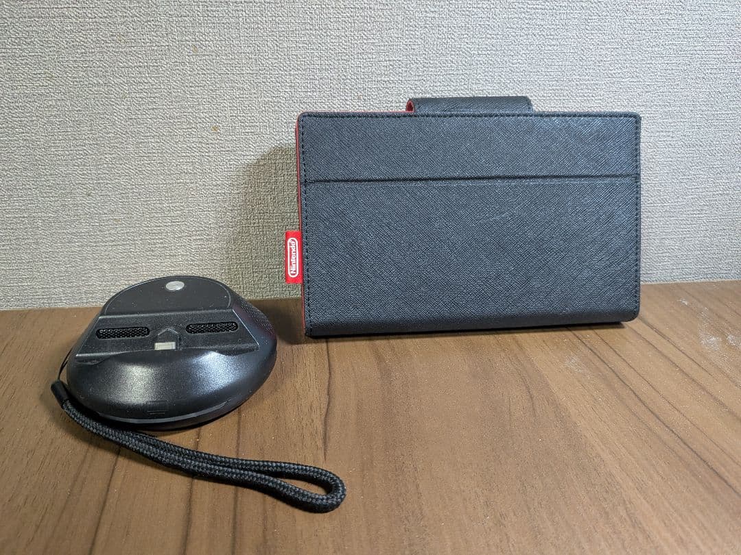 Nintendo Switch（2018モデル☻）ケース、アクセサリー色々付き