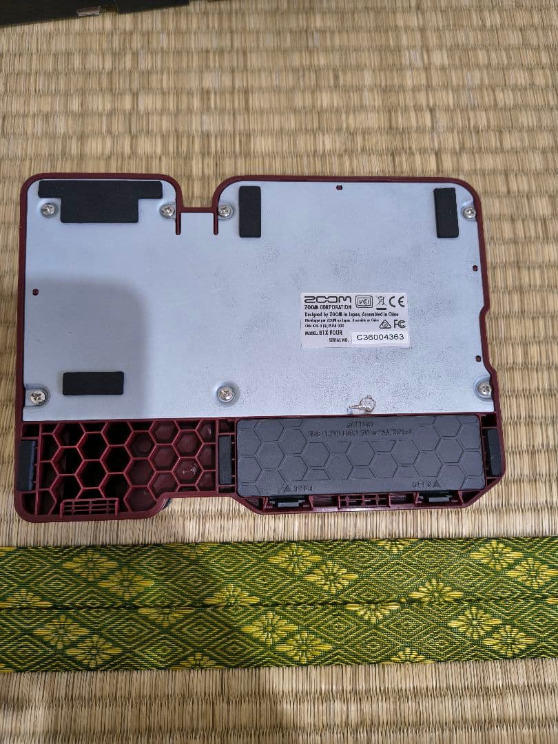 ZOOM B1X FOUR マルチエフェクター