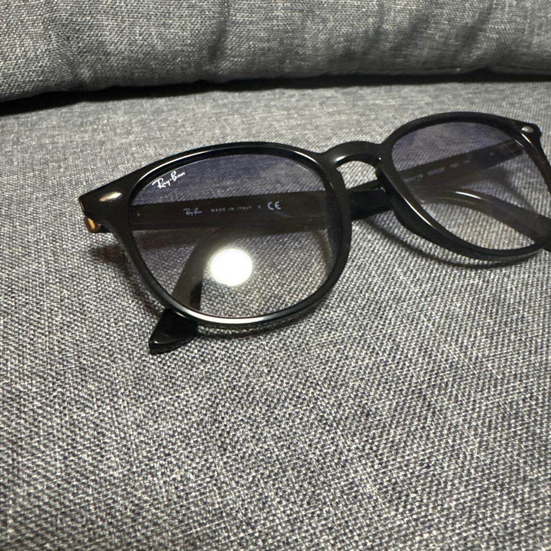 【Ray-Ban】ブラックラウンドサングラスRB4259-F