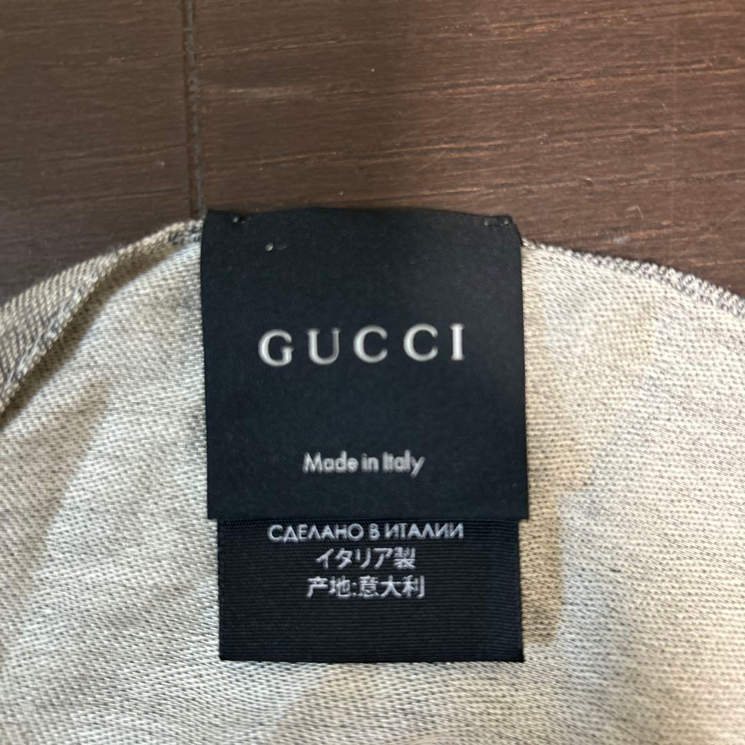 GUCCI グレー ロゴ入り ストール